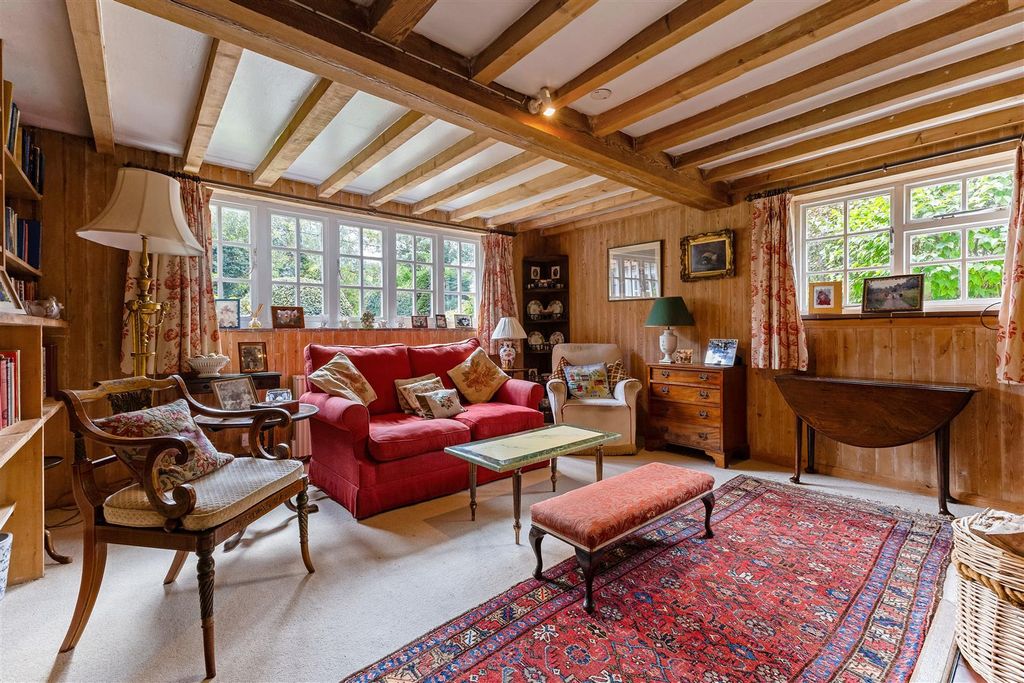 Property photo 3 of 16 Sitting Room