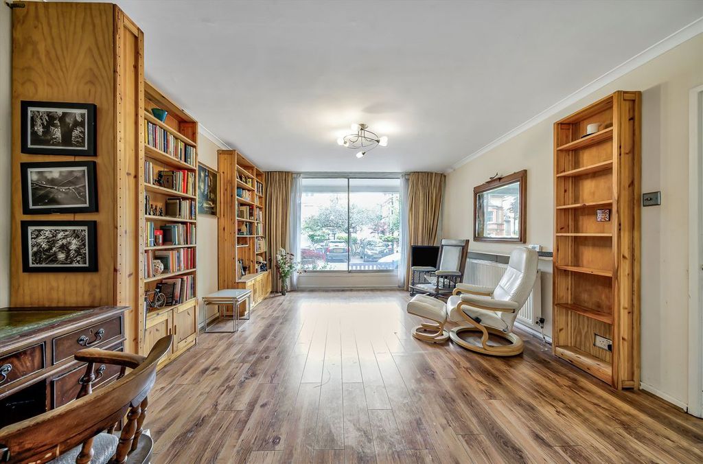 Property photo 3 of 7