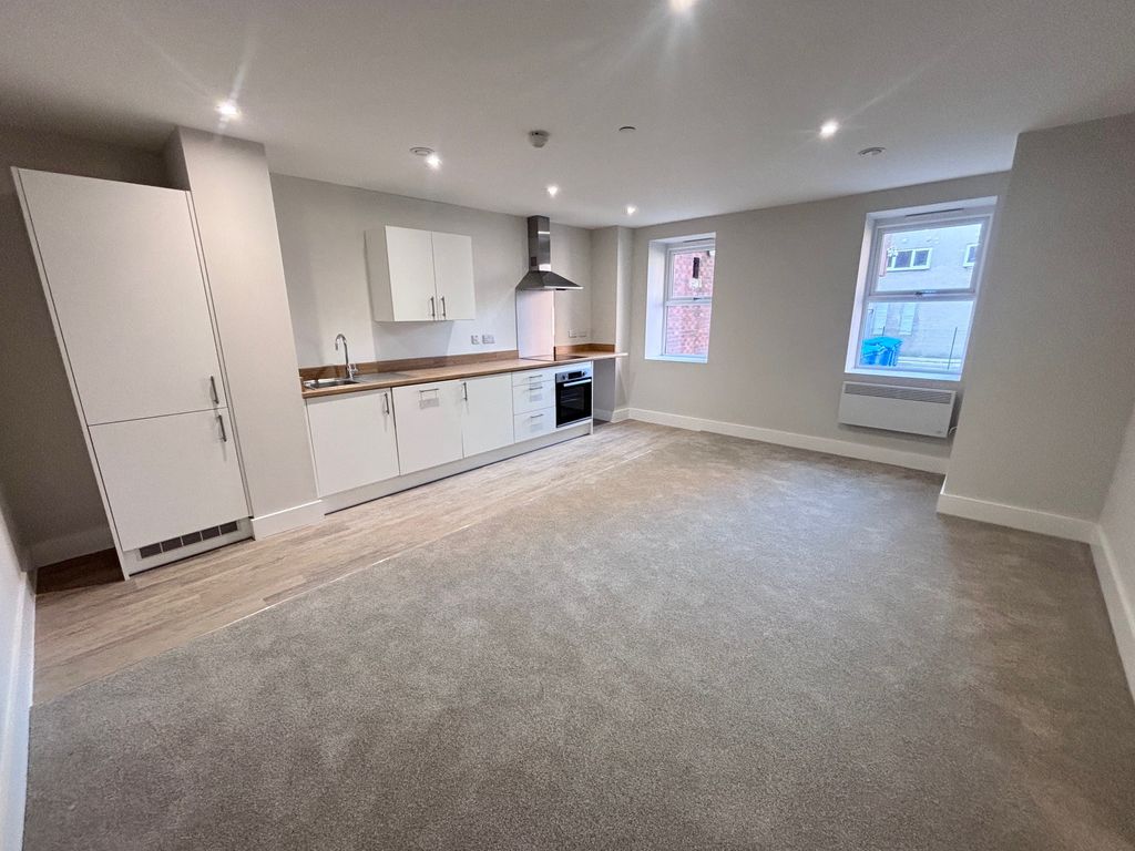 Property photo 1 of 4 Living Room