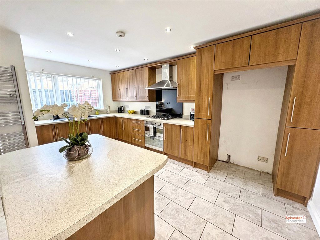 Property photo 2 of 24 Picture No. 07