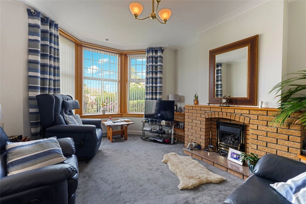 Property photo 2 of 17 Picture No. 04