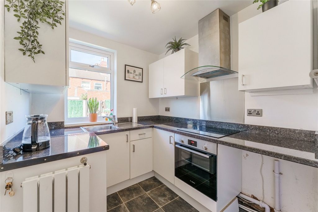 Property photo 2 of 25 Picture No. 07