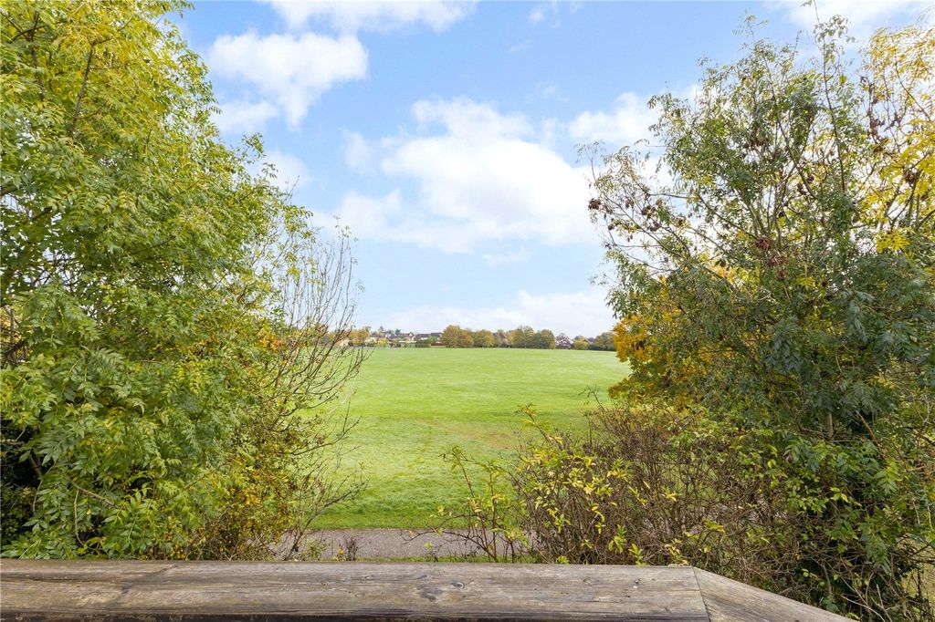 Property photo 2 of 17 View