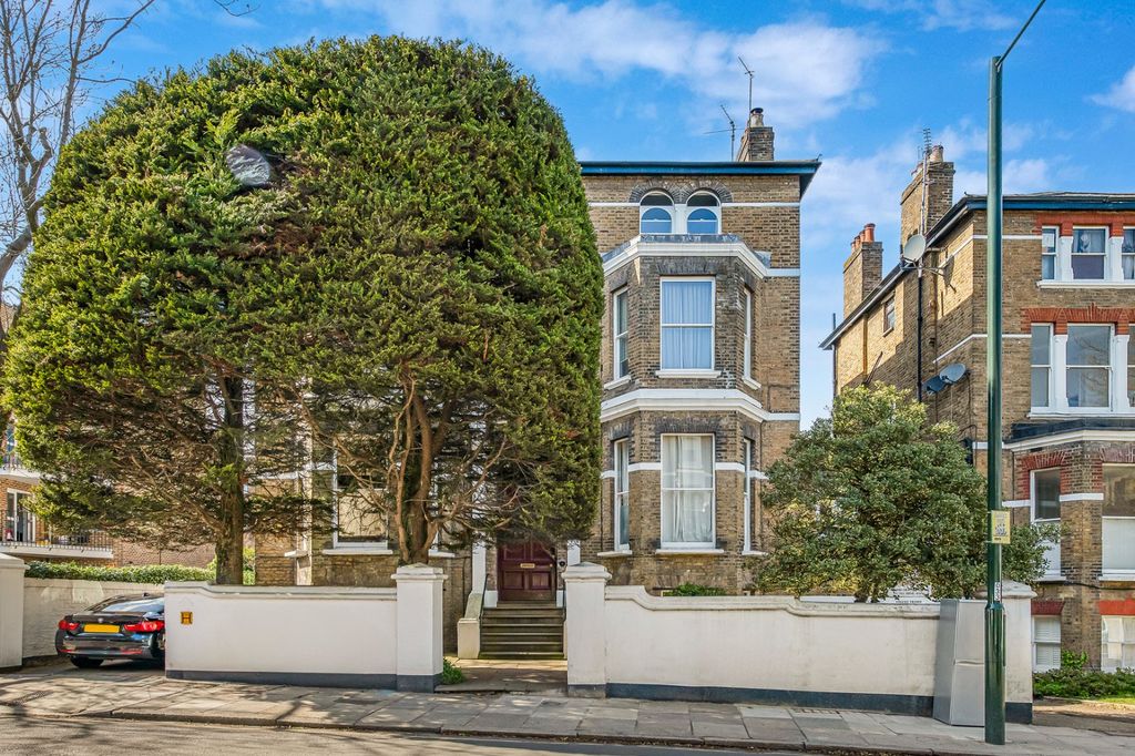 Property photo 1 of 7