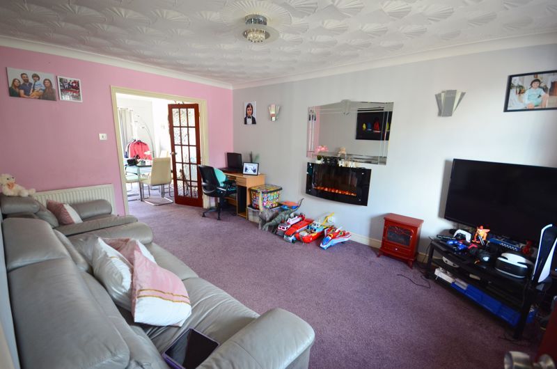 Property photo 2 of 9 Photo 11