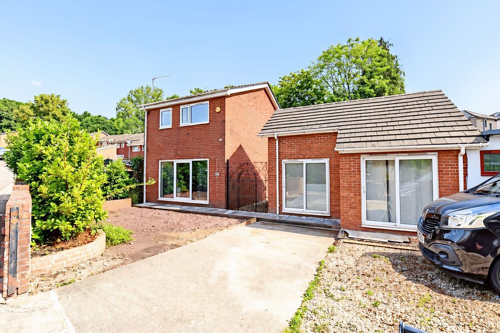 Property photo 1 of 27