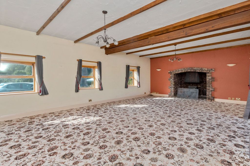 Property photo 3 of 24