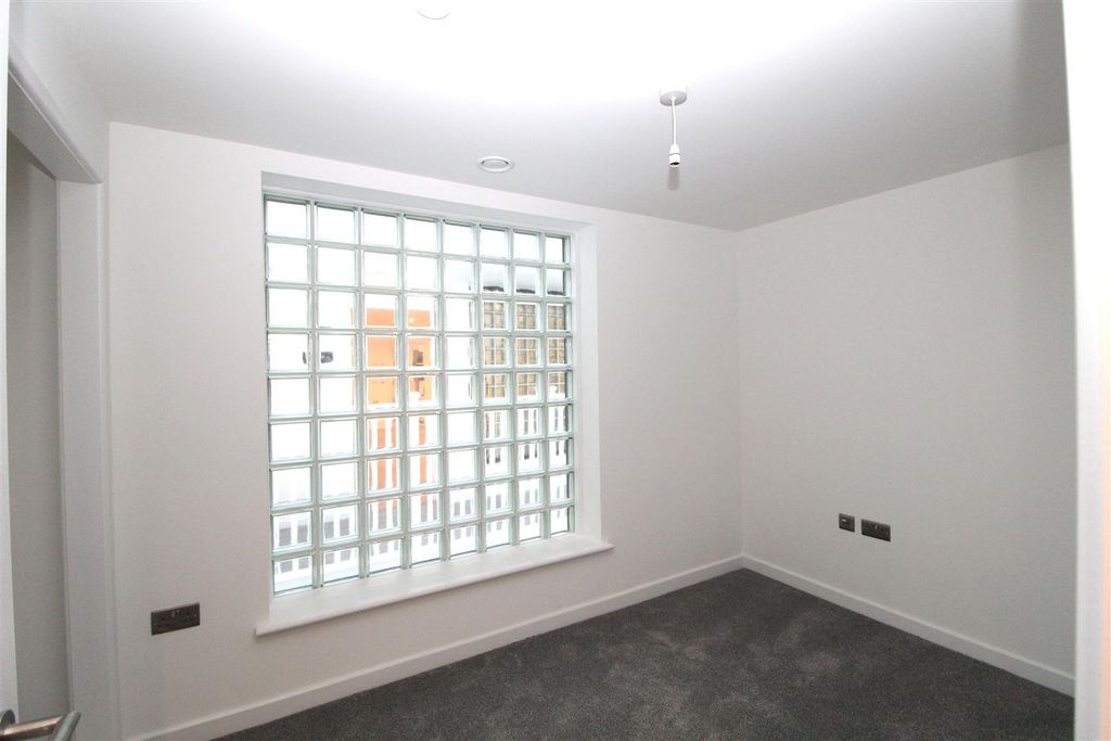 Property photo 3 of 13 1.Jpg