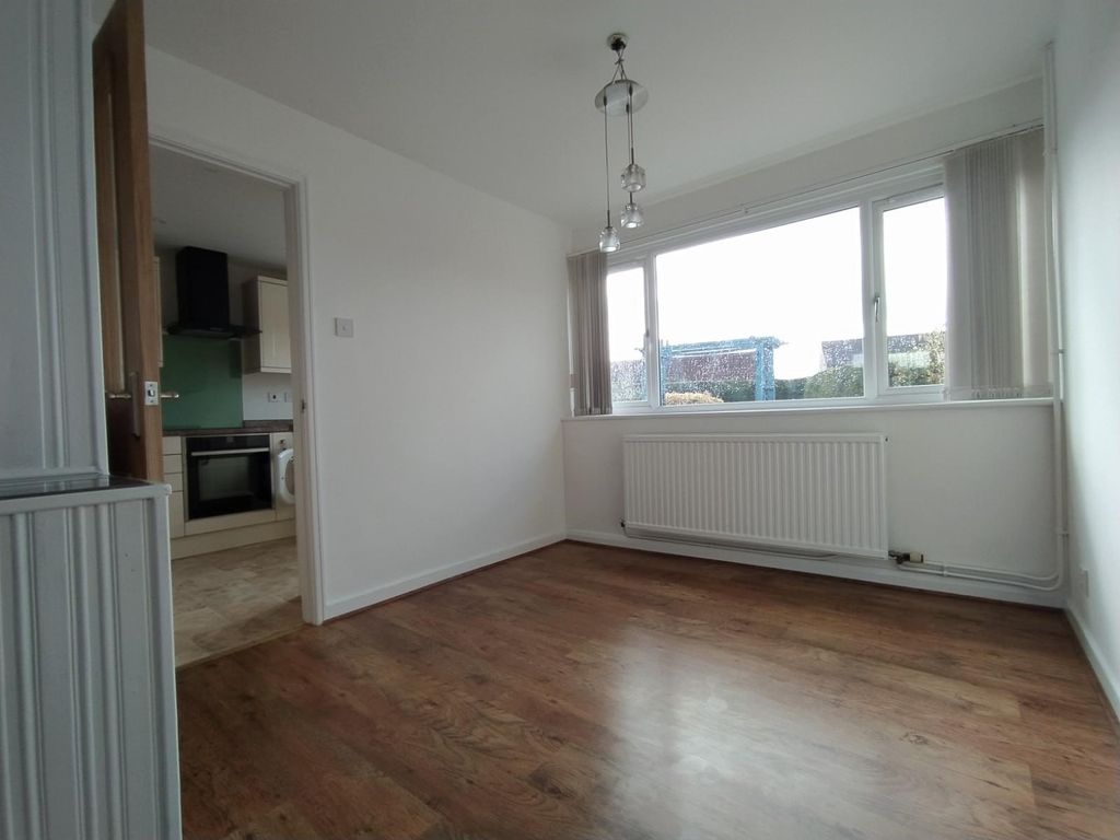 Property photo 3 of 10 Image