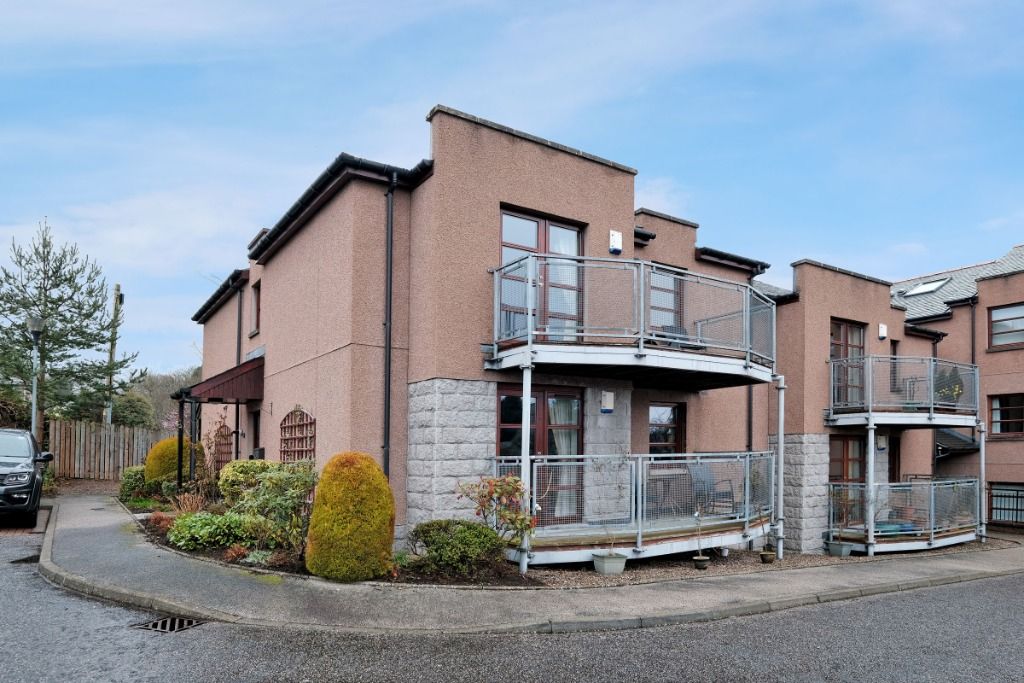 Property photo 1 of 18 Photo 1