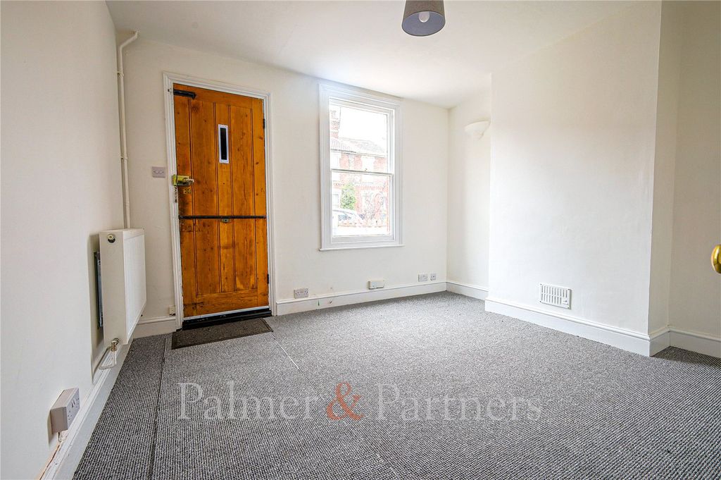 Property photo 2 of 9 Picture No. 01