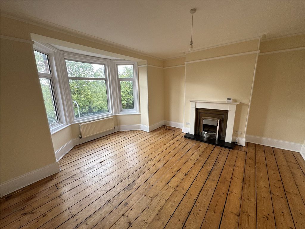 Property photo 2 of 10 Picture No. 34