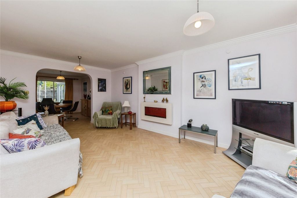 Property photo 2 of 21 Picture No. 10