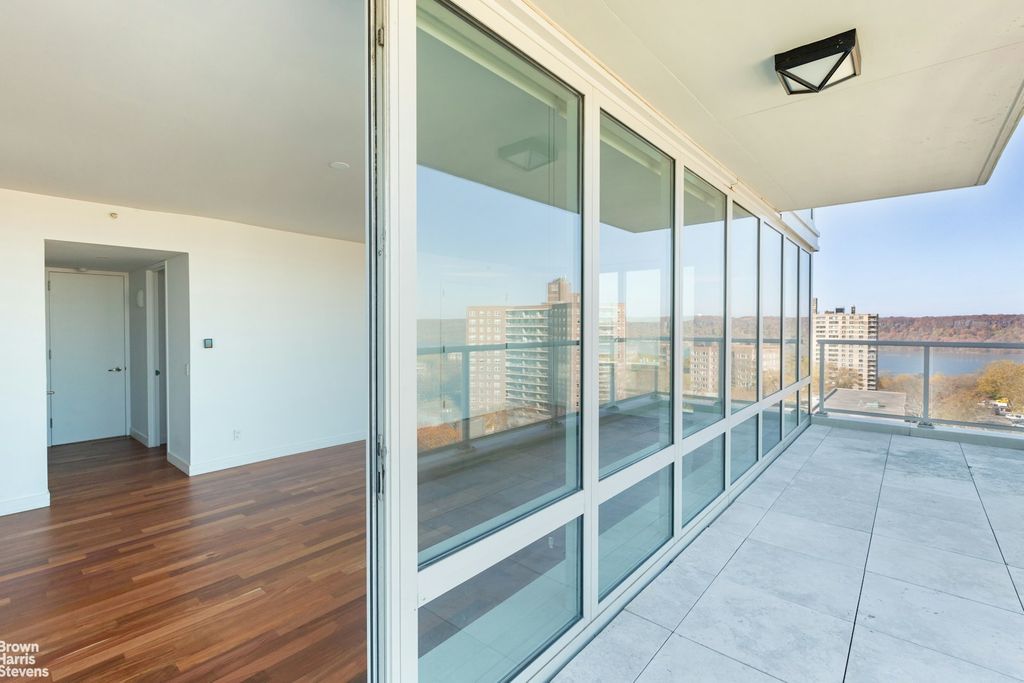 Property photo 2 of 17 <Alttext/>