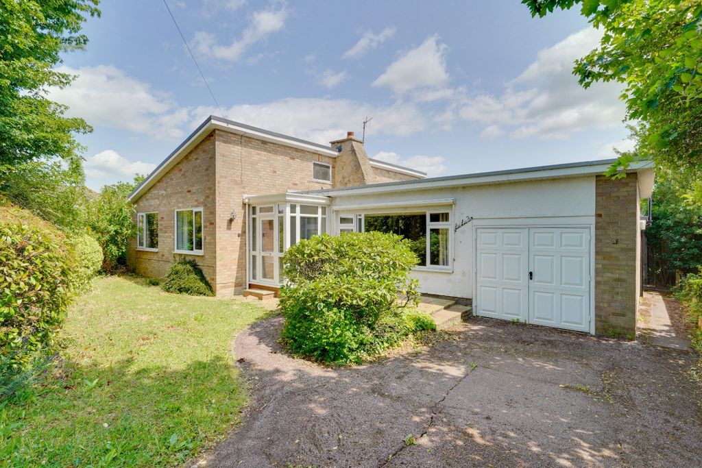Property photo 1 of 18 3739300