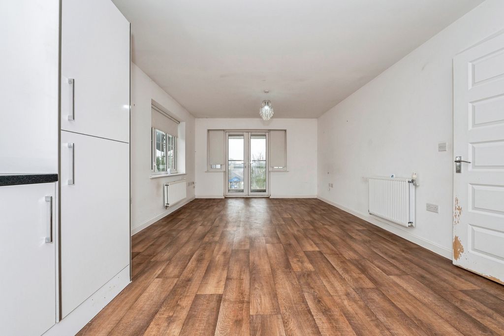 Property photo 2 of 11 Pbox-Img.Jpg