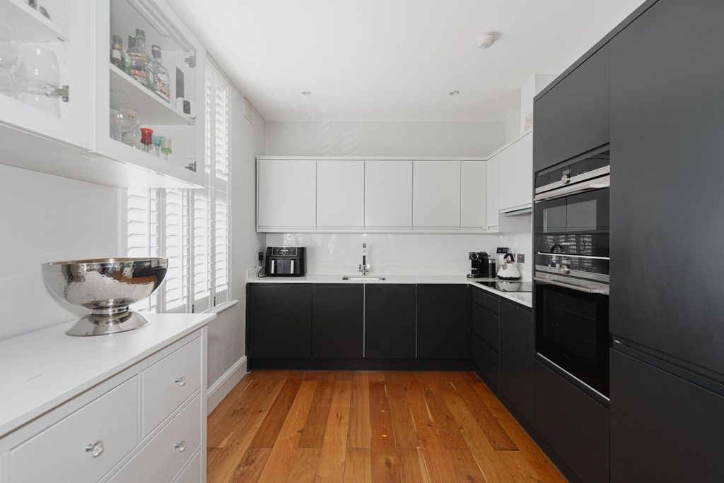 Property photo 3 of 19 Online 5.Jpg