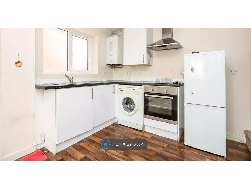 Property photo 3 of 23
