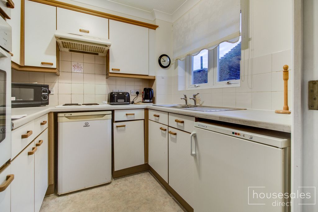 Property photo 3 of 7