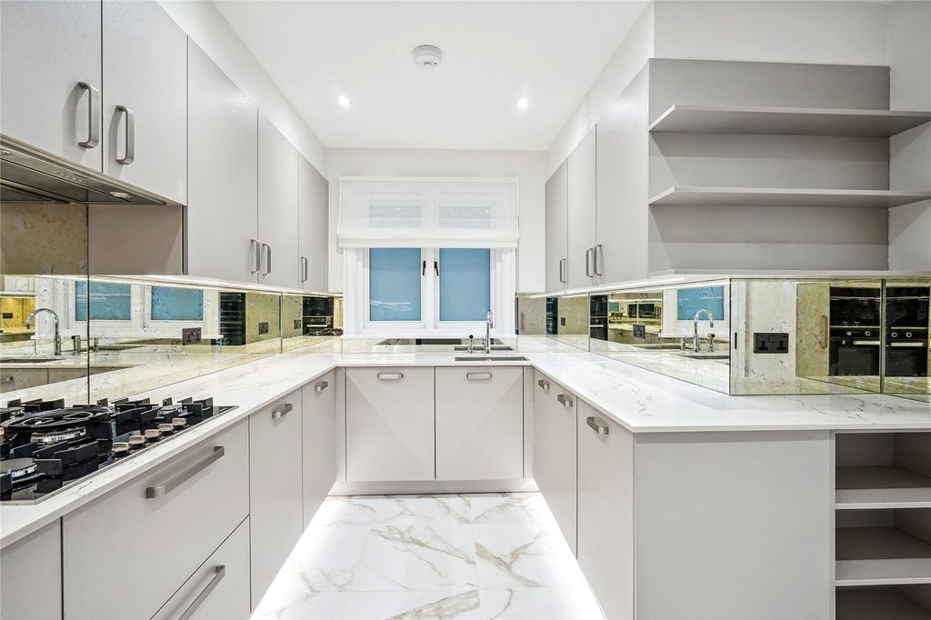 Property photo 3 of 19 Picture No. 15