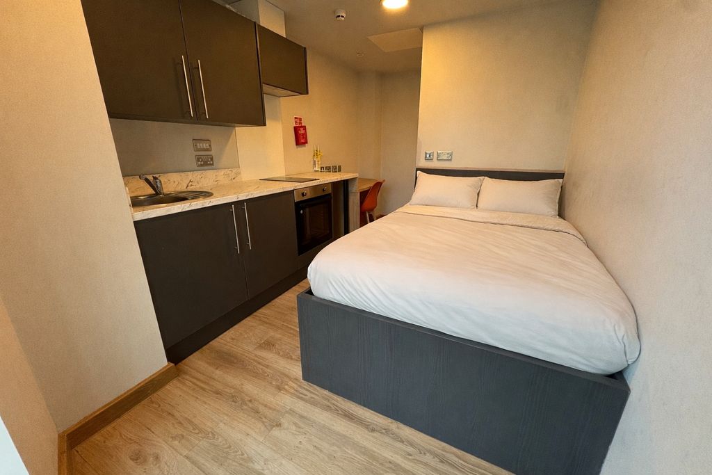 Property photo 1 of 9 Picture No. 08