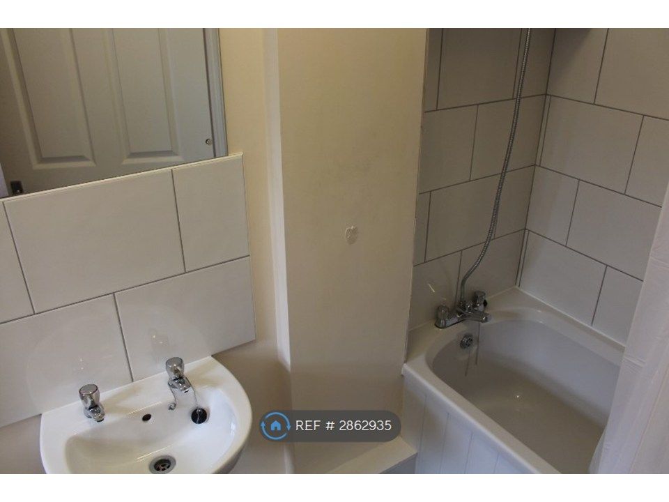 Property photo 3 of 6 Bathroom