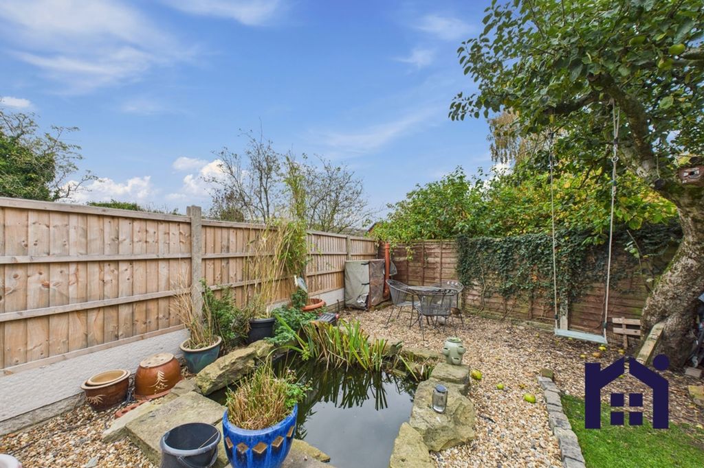 Property photo 3 of 23 Garden