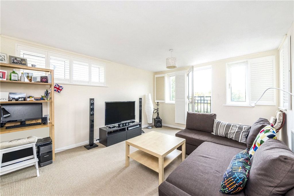 Property photo 2 of 14 Picture No. 10