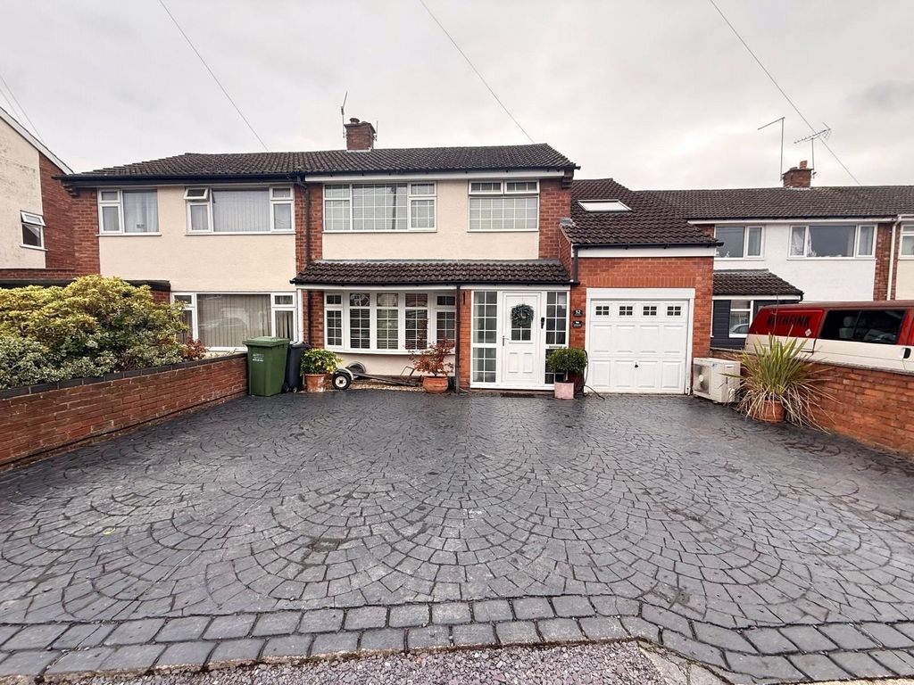 Property photo 1 of 15 Picture No. 11