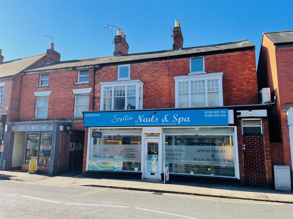 Property photo 1 of 9 Outside