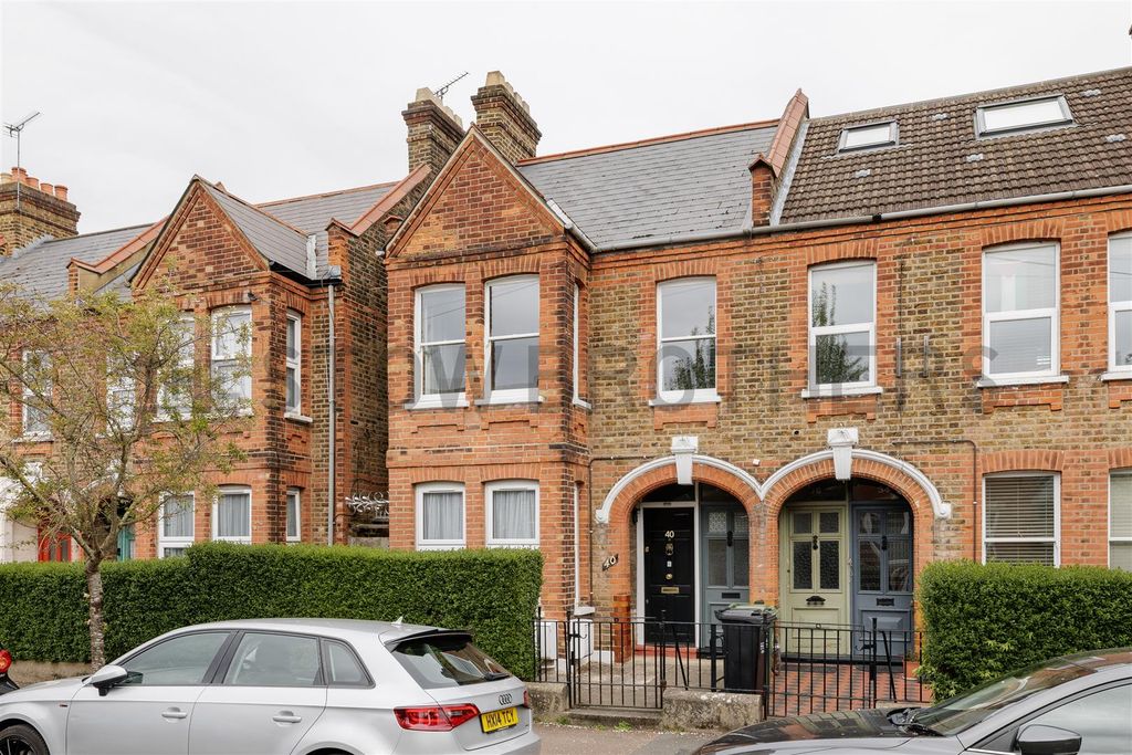 Property photo 1 of 26