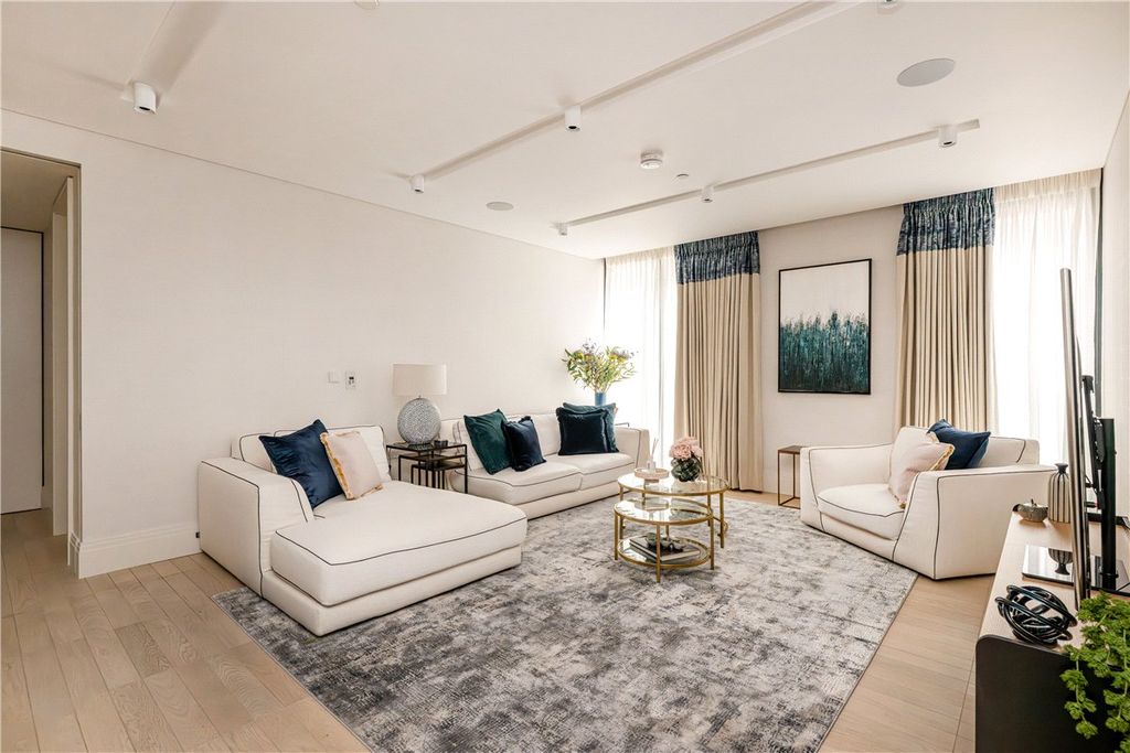 Property photo 1 of 24 Picture No. 12