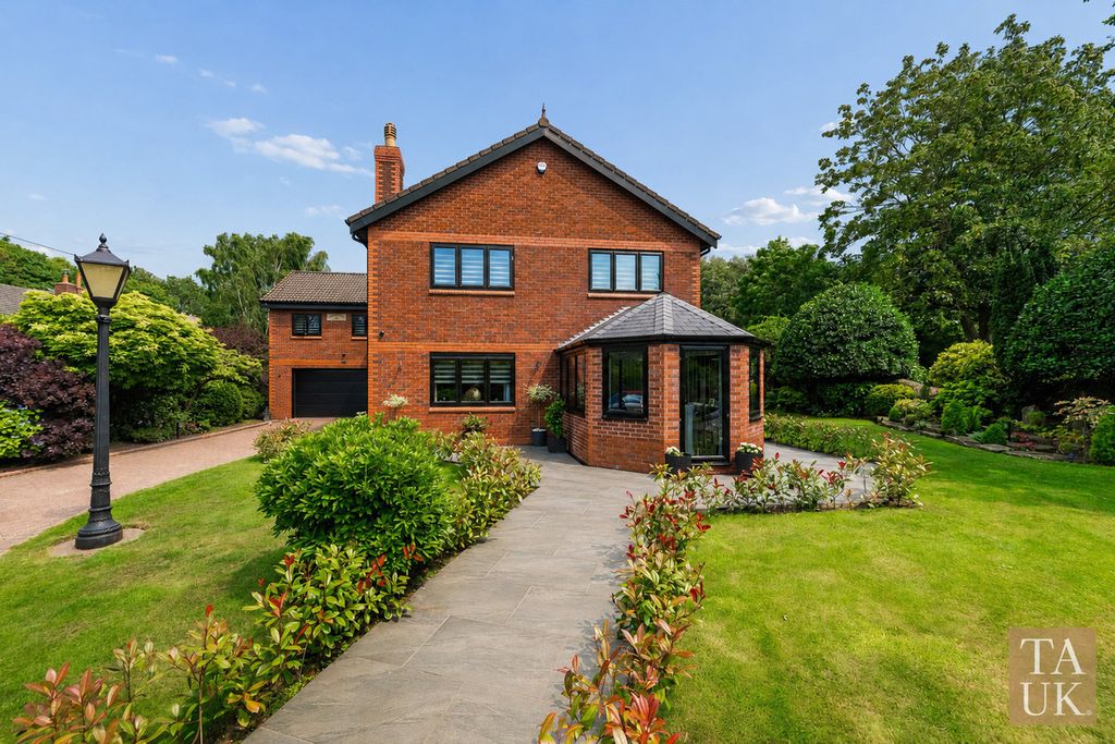 4 bed detached house for salePrescot Road, Aughton L39