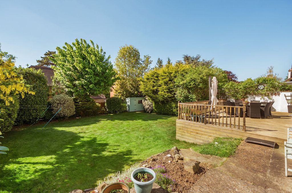 Property photo 2 of 22 Picture No. 12