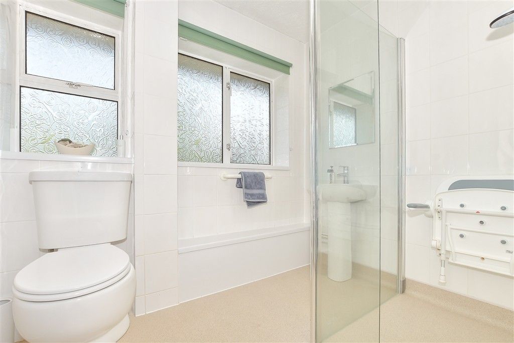 Property photo 3 of 11 Shower Room