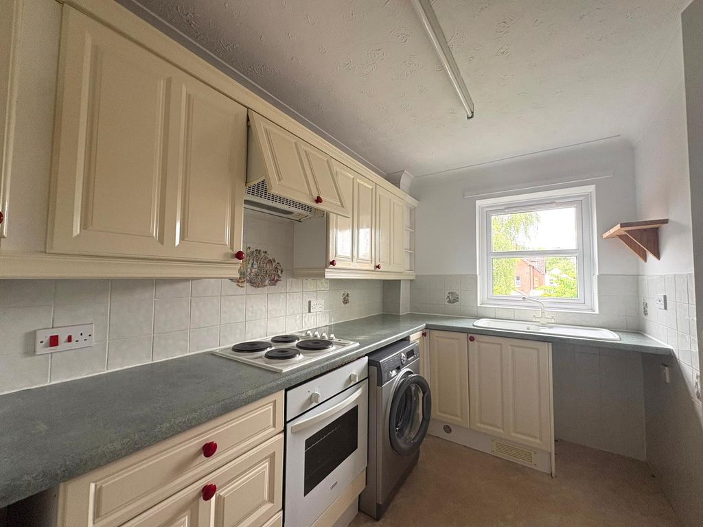 Property photo 3 of 7