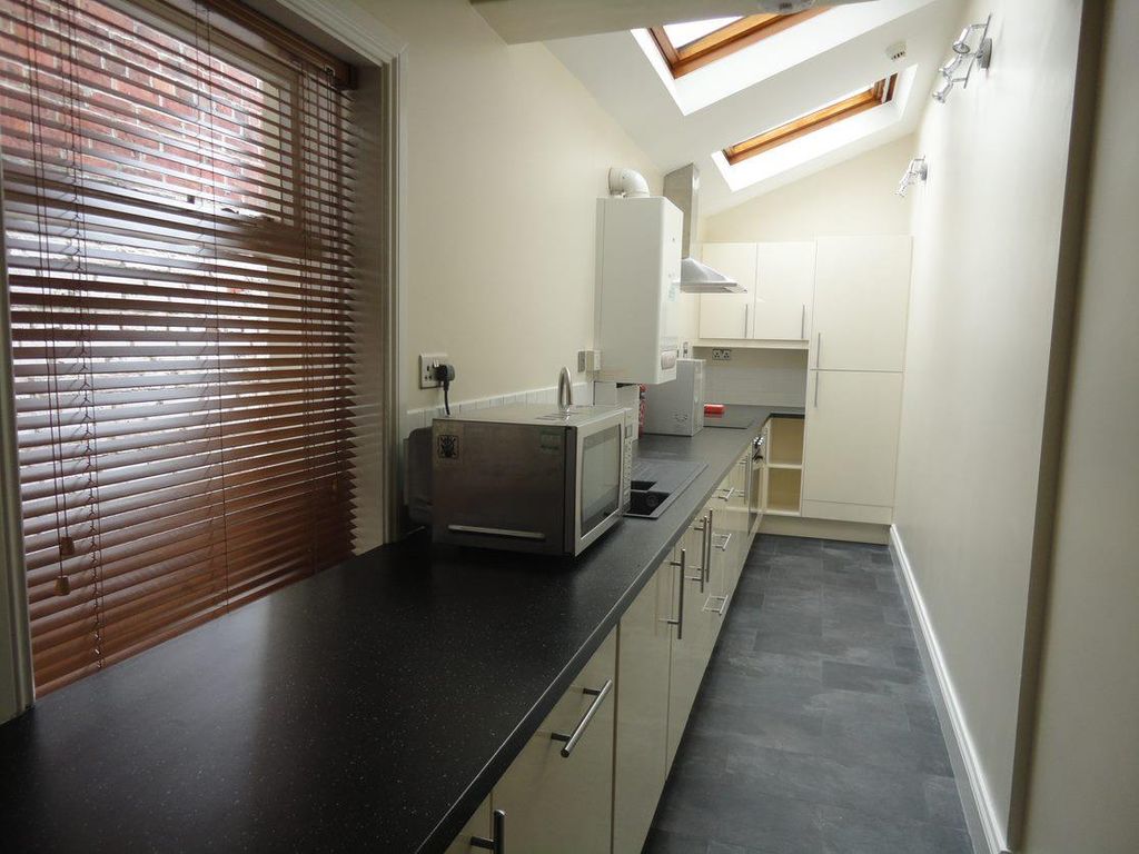 Property photo 1 of 5 F5B182dc-245d-4Cdf-Acef-6B5F16E7159B.Jpg