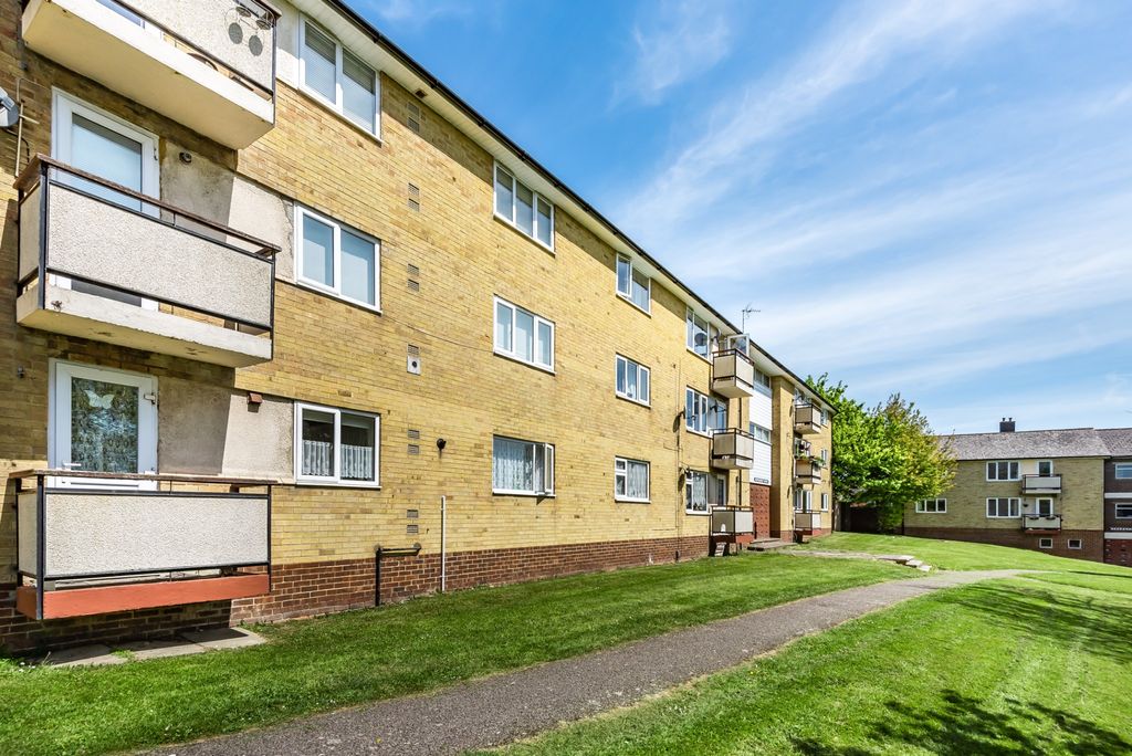 Property photo 1 of 3