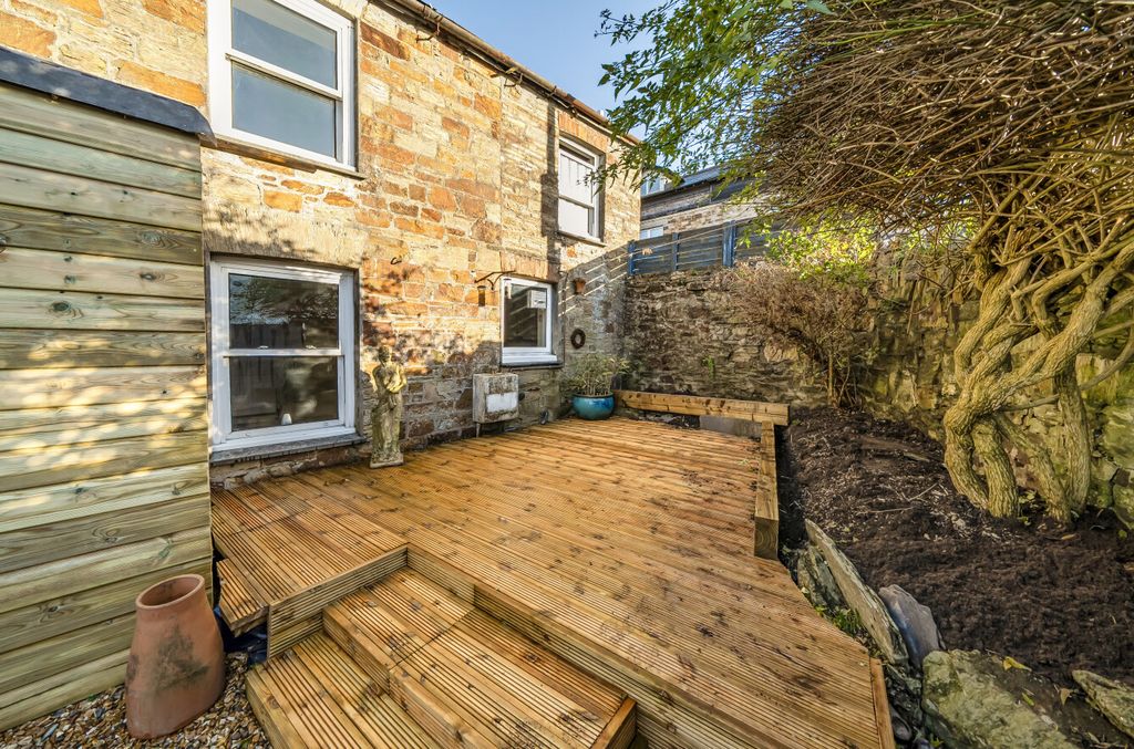 Property photo 2 of 12 1389296-4-693c22d...