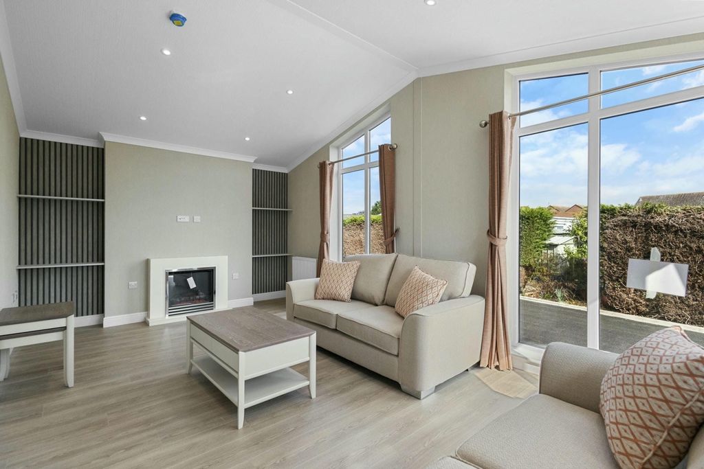 Property photo 3 of 12 2Efda5Aa6597d17d053d052A9055c806B28dc72E5Eb64Ddc5F