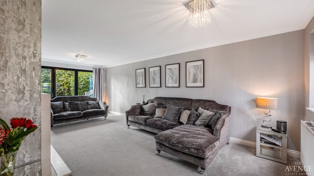 Property photo 2 of 48 5525884