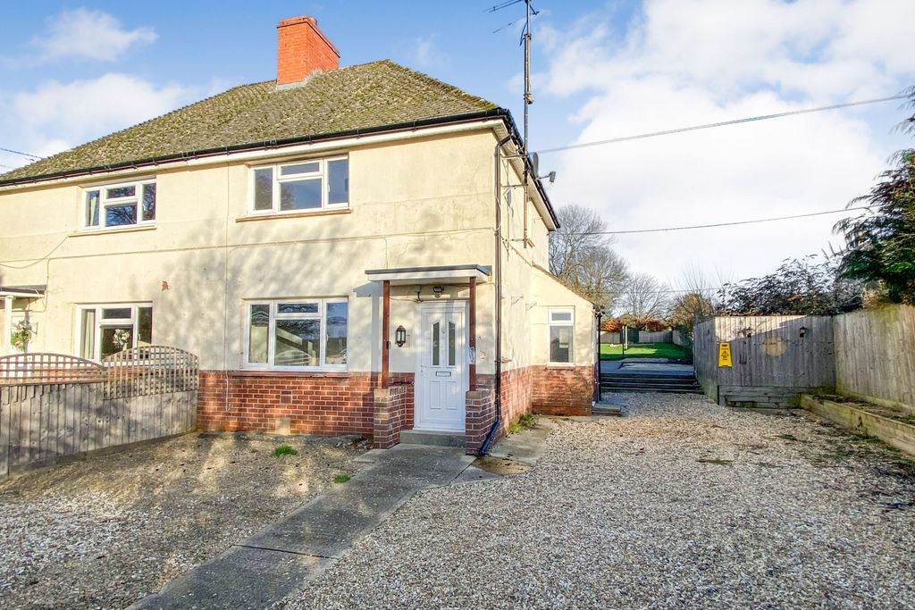 Property photo 1 of 16 34 Broad Town Road, Broad Town, Swindon Sn4 7Rb