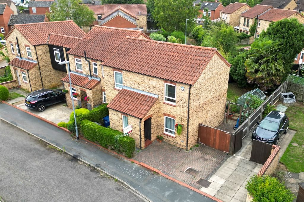 Property photo 1 of 12