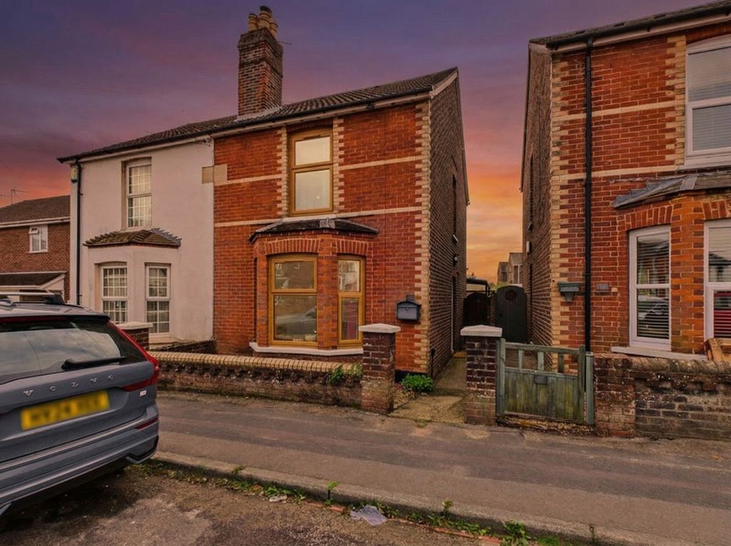 Property photo 1 of 12