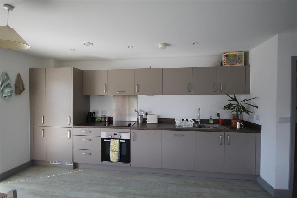 Property photo 3 of 12 Img_8079.Jpg