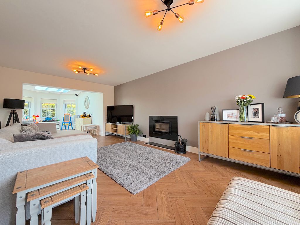 Property photo 2 of 47
