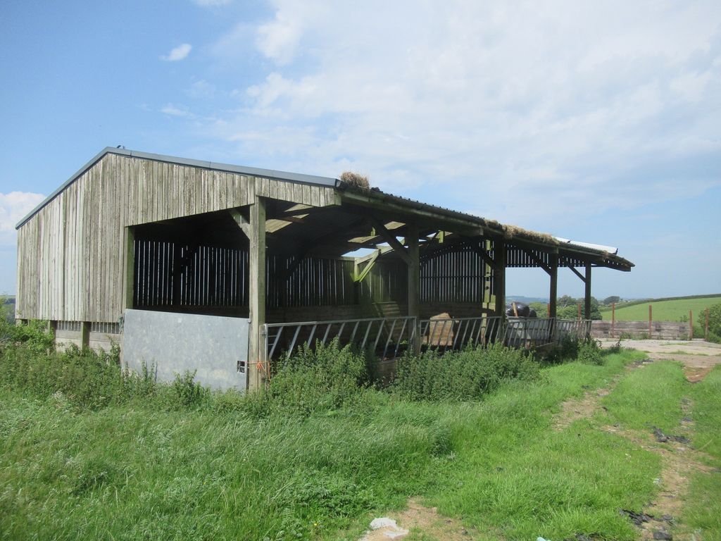 Property photo 2 of 8