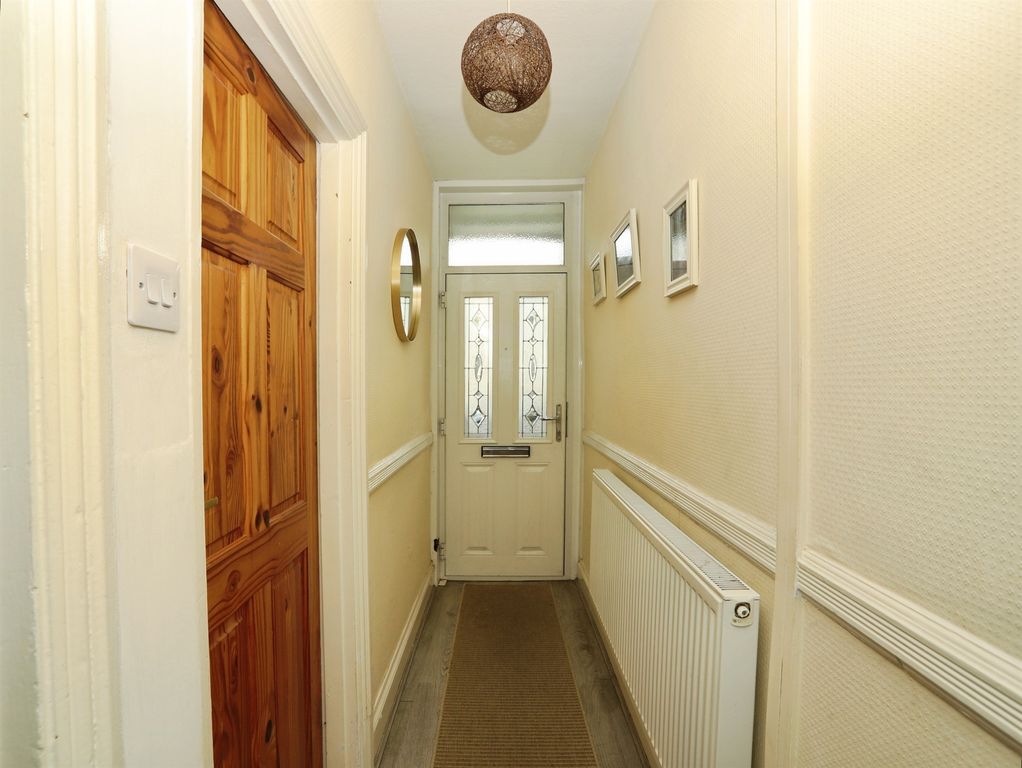 Property photo 2 of 29