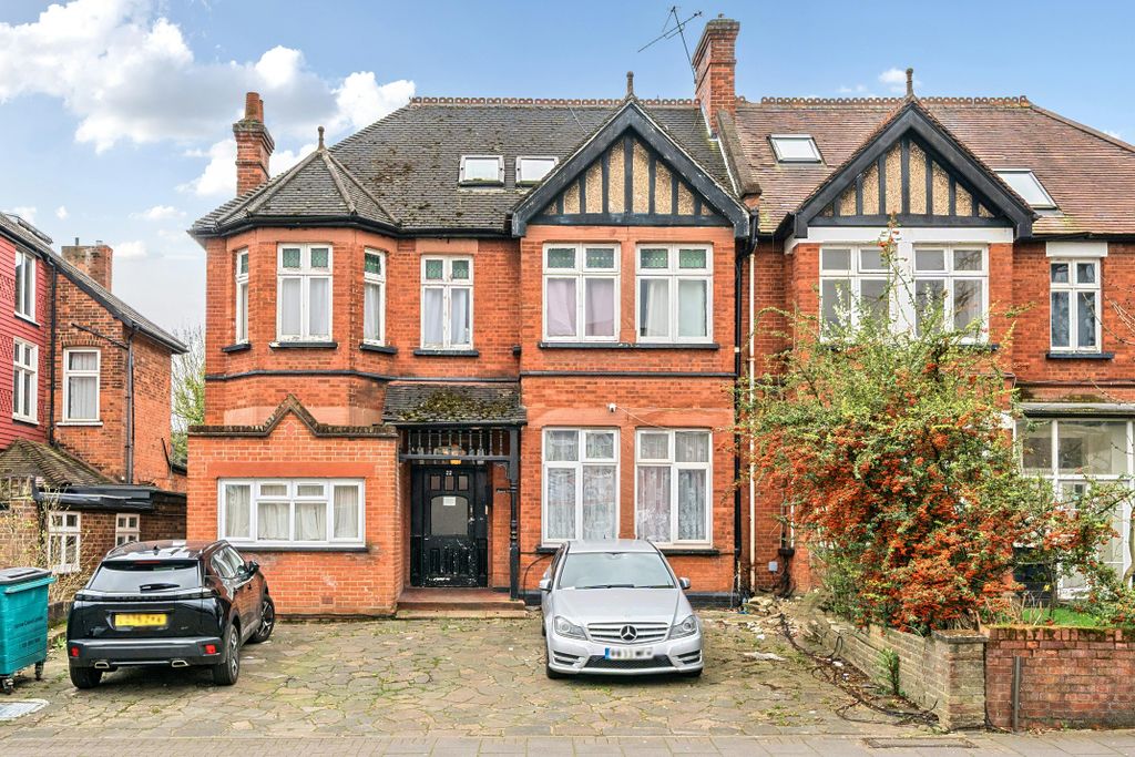 Property photo 2 of 20 1424374-10-69B297Faf3E25.Jpg