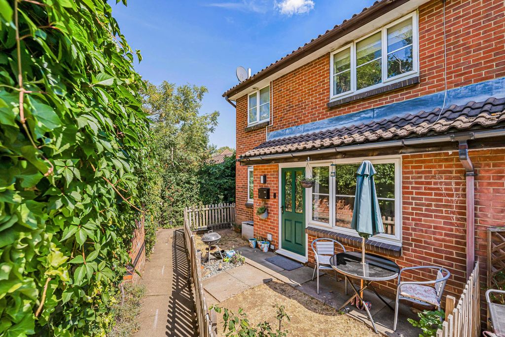 Property photo 1 of 19 Exterior